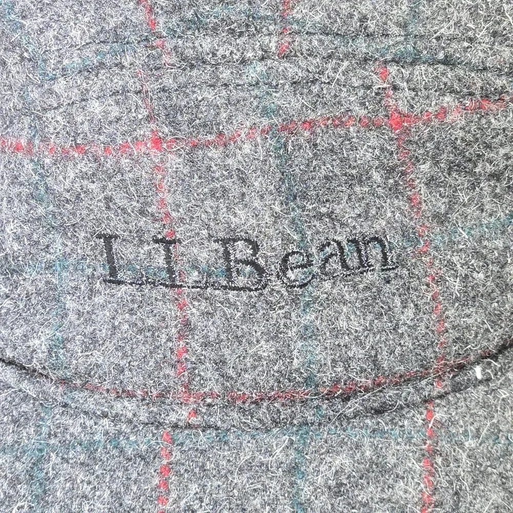 LL Bean Maine‎ Guide Wool Cap Adults XL PrimaLoft Plaid Ear Flaps Gray Red